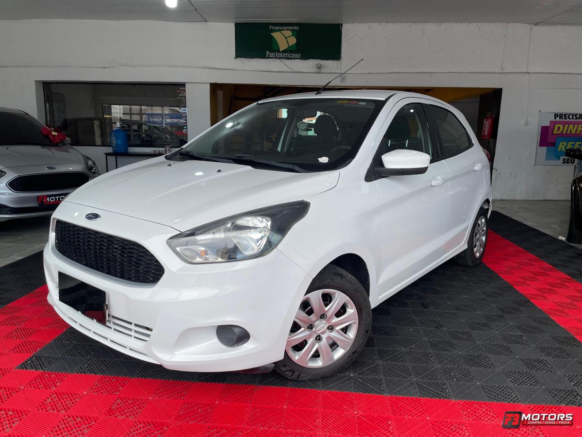 FORD KA SE 1.0 2015  ????
______________________________

???? REPASSE ABAIXO DA FIPE !
???? FINANCIA 100% 
       (sem entrada)


Carro ideal para quem procura trabalhar com aplicativos, muito econômico e confortável.

? COMPLETO 
? ANO 2015
? MOTOR 1.0 3  FLEX
? DIREÇÃO ELÉTRICA 
? AR CONDICIONADO 
? VIDROS ELÉTRICOS 
? RÁDIO ORIGINAL 
? ALARME/TRAVA 
? PNEUS NOVOS

????VALOR R$ 33.900 SEM TROCA

? FINANCIAMENTO BANCÁRIO 
? ACEITO TROCAS
? CARTÃO EM ATÉ 21x
 
???? F3 MOTORS 
 AVENIDA FERNANDES BASTOS 2284 Tramandaí - RS 

???? WhatsApp 
51 99501-5511